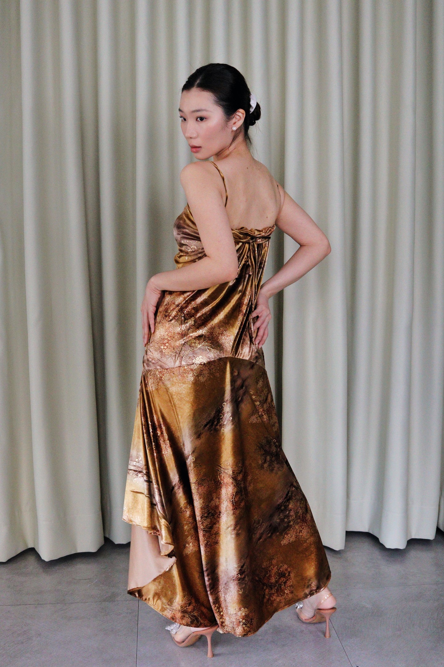 Syphaia Golden Velvet Dress