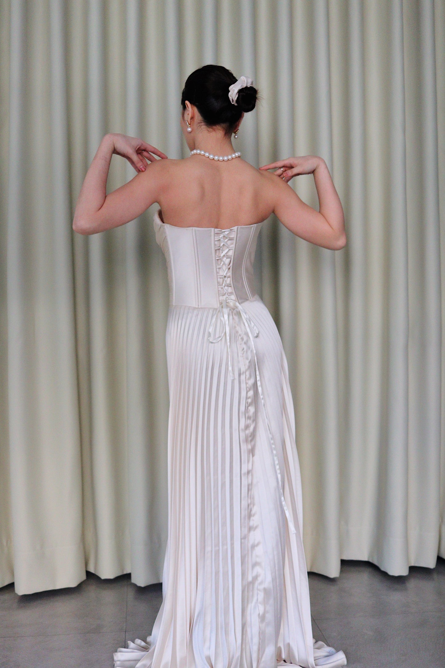 Arya Sweetheart Pleated Corset Dress