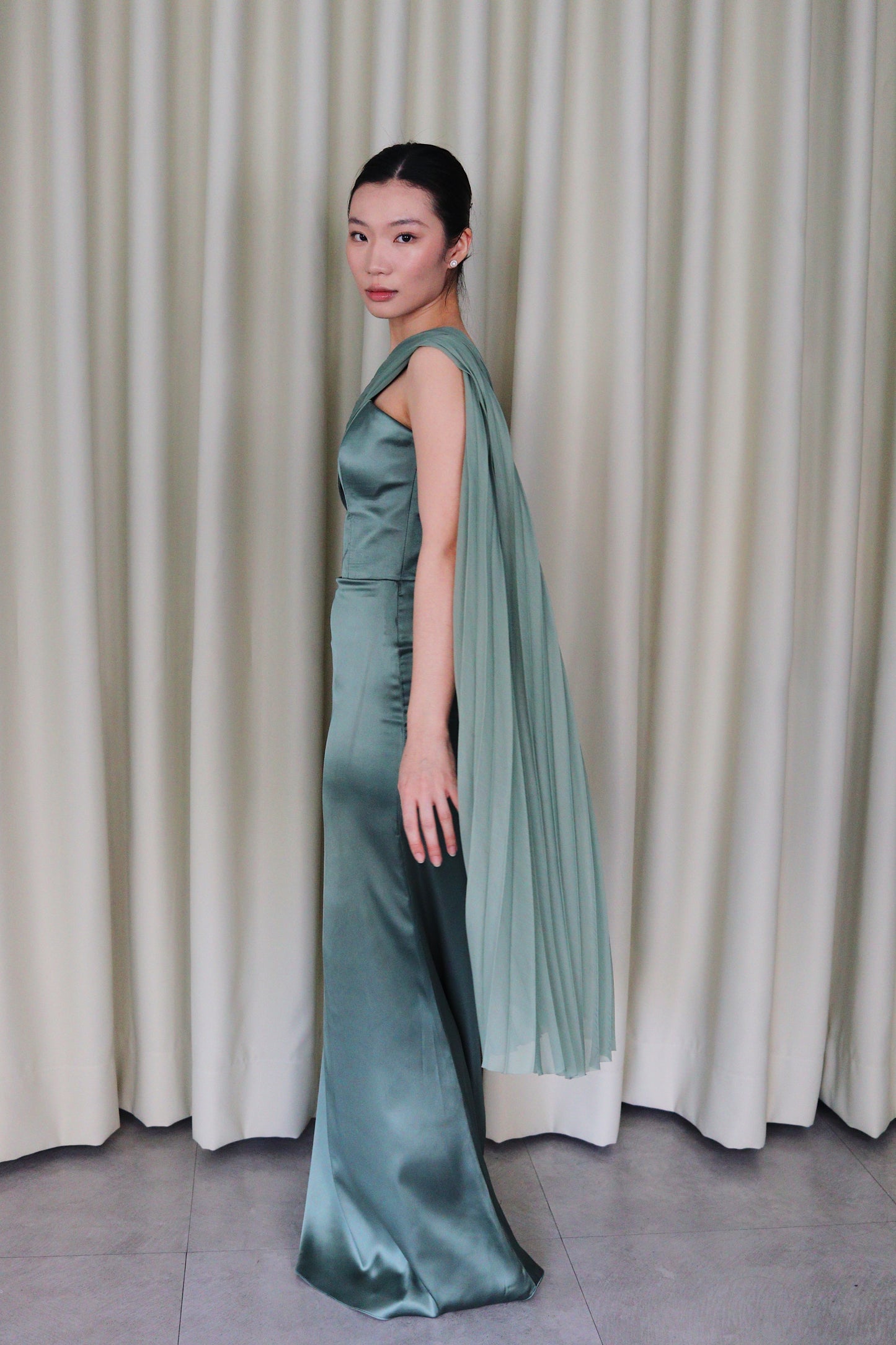 Cirosia One Shoulder Pleated Chiffon Dress