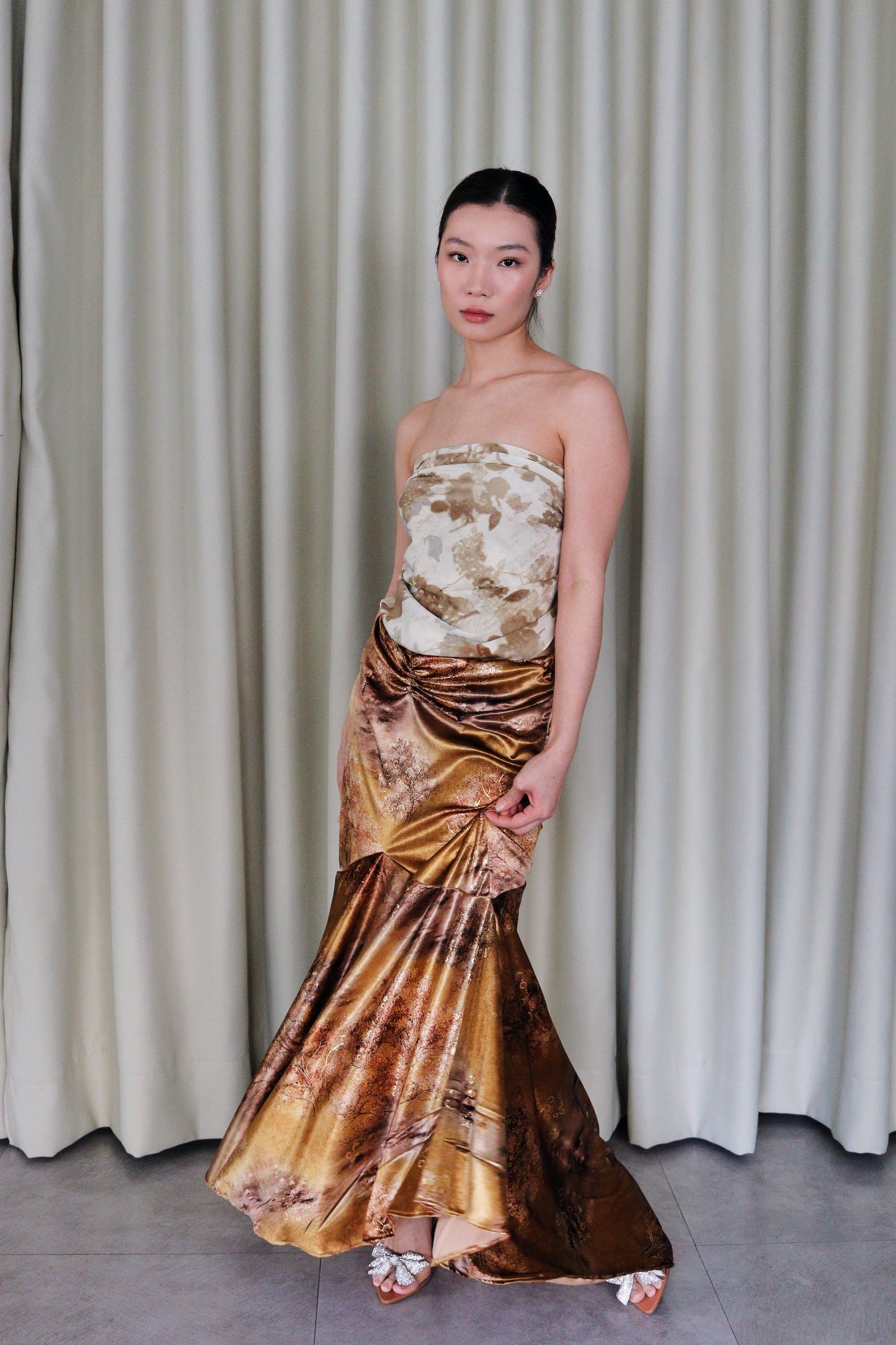 Syphaia Golden Velvet Dress