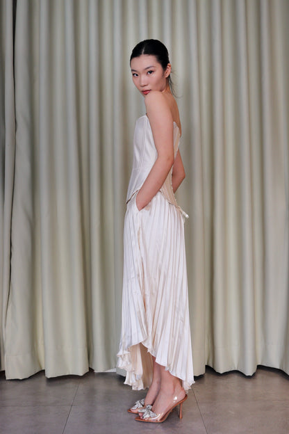 Alba Minimalist Corset Look